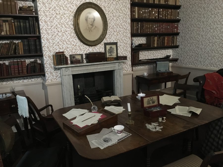 writing desk